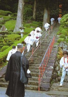 _􎛐Βi