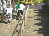 厄除けの男坂