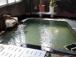まるみや旅館・浴槽2