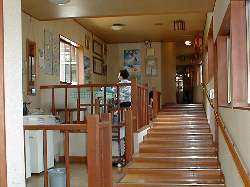 藤島旅館・階段