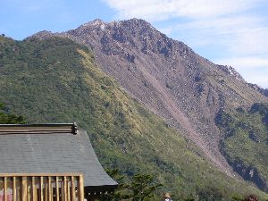 仁田峠から見た平成新山