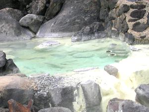 大露天風呂源泉と取入れ口 大露天風呂源泉と取入れ口
