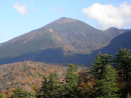 岩手山を望む 岩手山を望む