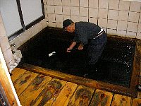 湯払い作業中 湯払い作業中