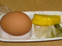 突き出しは温泉卵 突き出しは温泉卵
