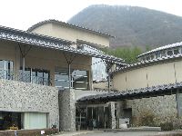 䂤