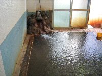 打たせ湯の浴槽 打たせ湯の浴槽
