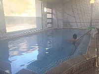 嗁