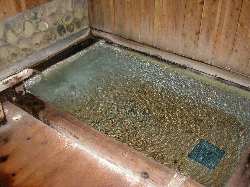 草津温泉・煮川の湯浴槽