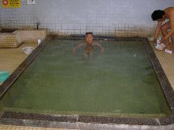 鉄輪温泉・熱の湯浴槽