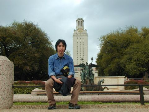 UT ToweȓOɂ