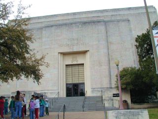Texas Memorial Museum