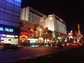 Las Vegas̊X3