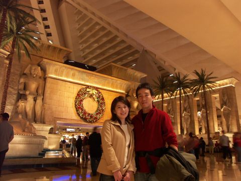Hotel Luxorɂ