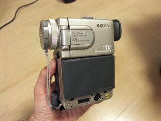 SONYDVJ