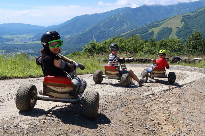 �}�E���e���J�[�g