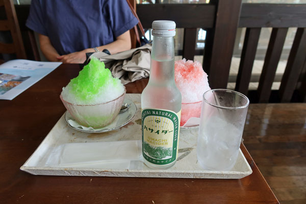 �����X�ƃn�T�C�_�[