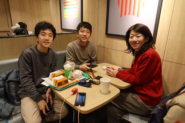 �}�N�h�i���h�Ŏ��Ԃ��Ԃ�