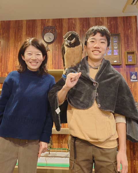 ���L�����ƒ��j�ƃt�N���E