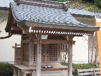 東林寺の布袋尊のお堂